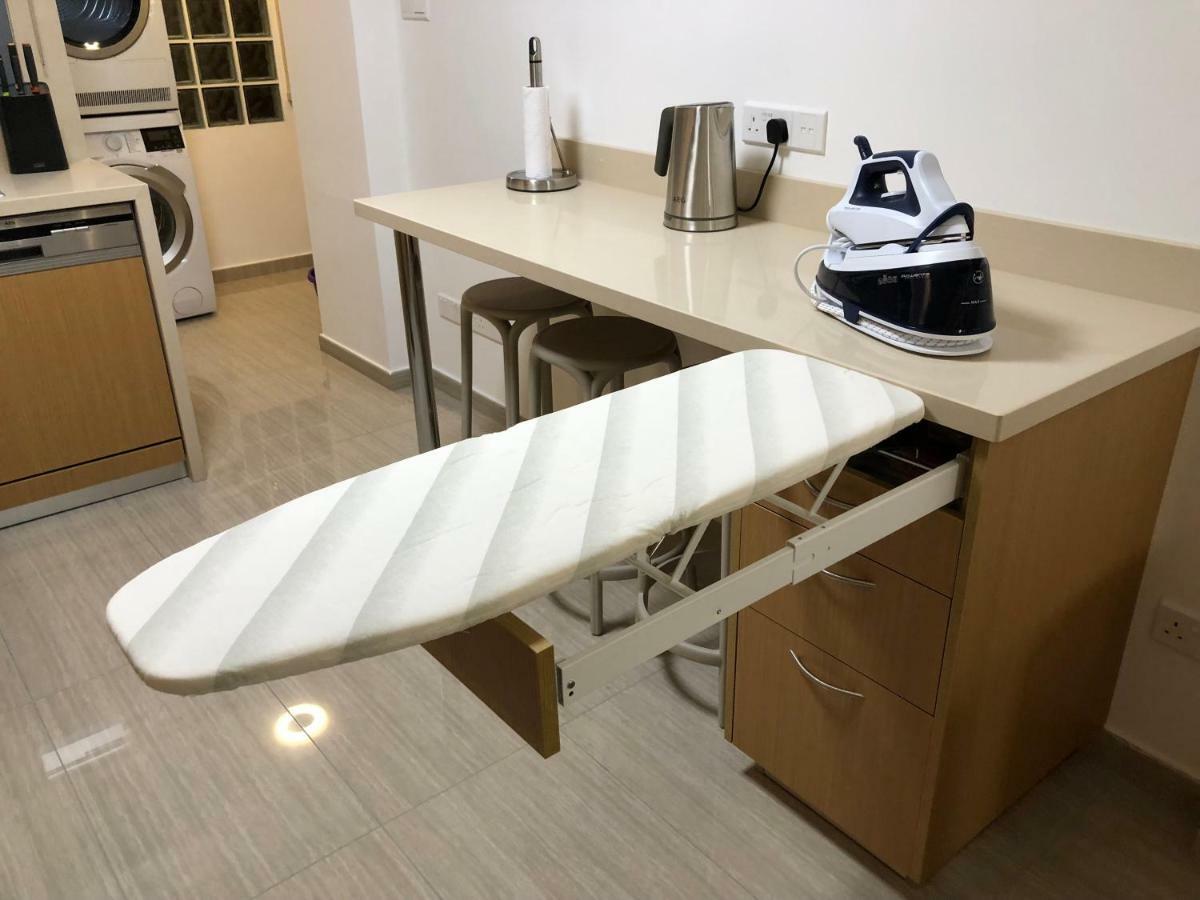 Kennedy Deluxe Suites Nikosia Bagian luar foto