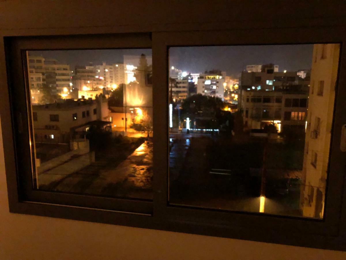 Kennedy Deluxe Suites Nikosia Bagian luar foto
