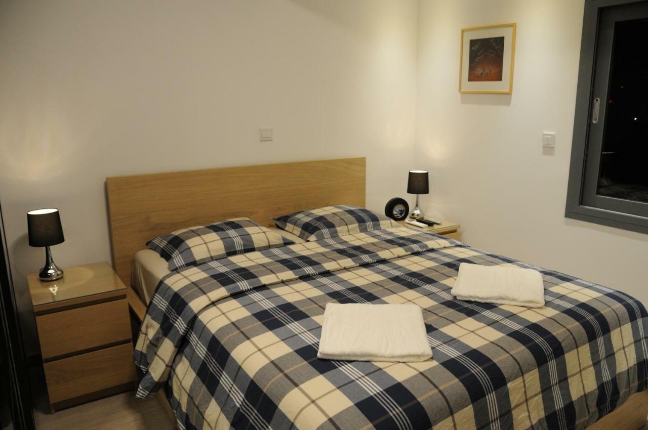 Kennedy Deluxe Suites Nikosia Bagian luar foto